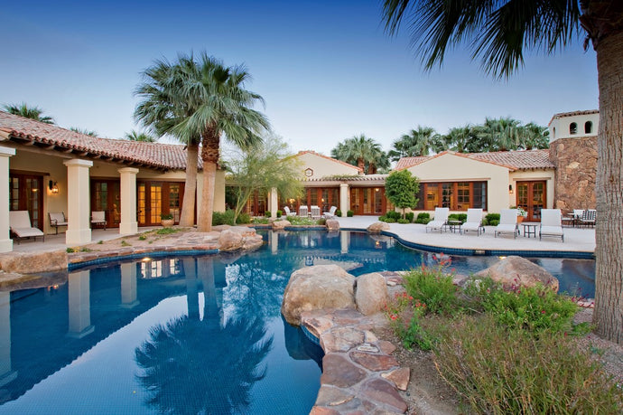 The Outdoor Livingroom - Phillips Custom Concepts