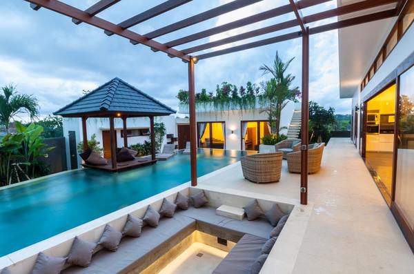The Outdoor Livingroom